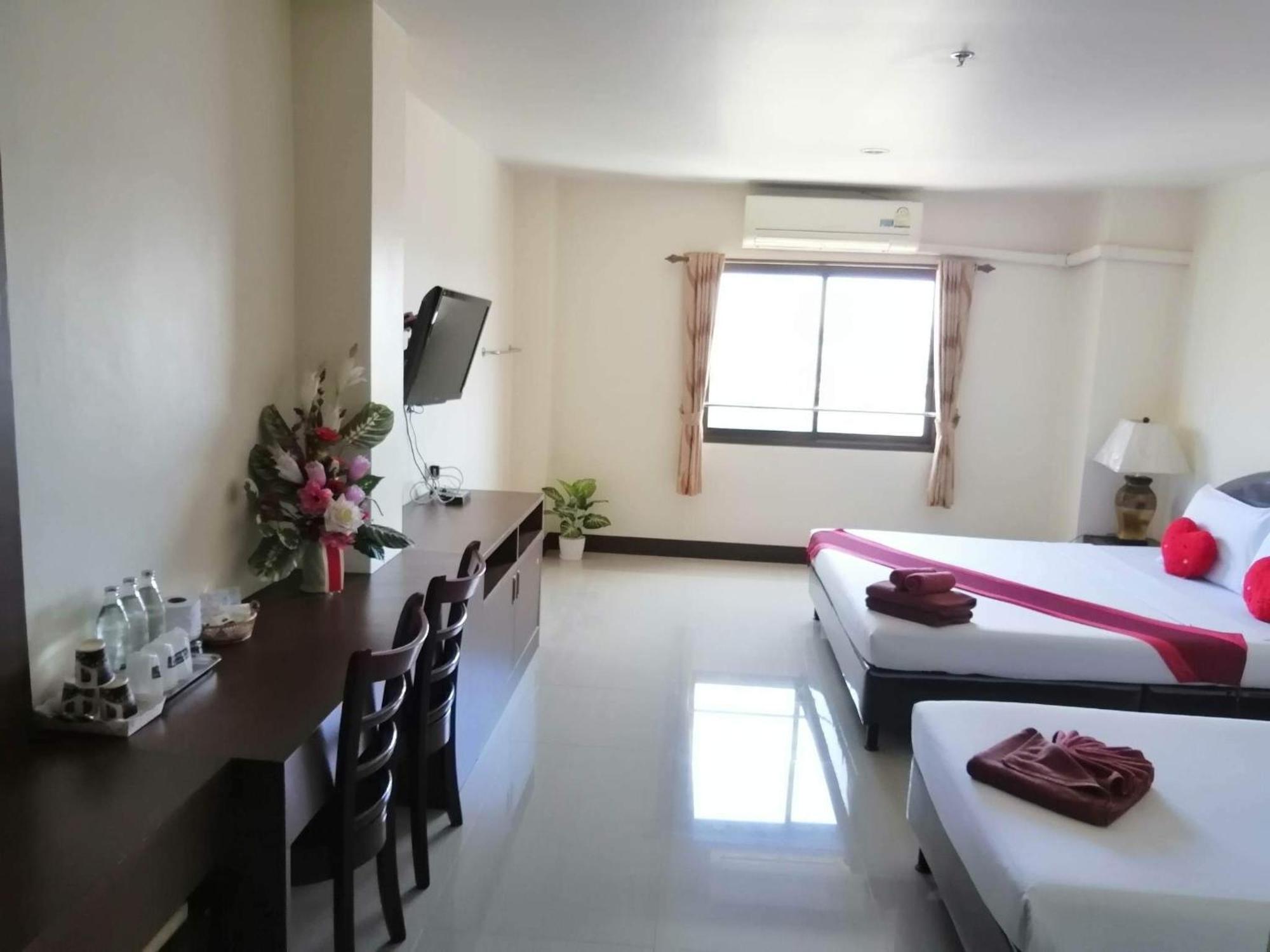 Pearl Place Hotel Хатъяй Экстерьер фото