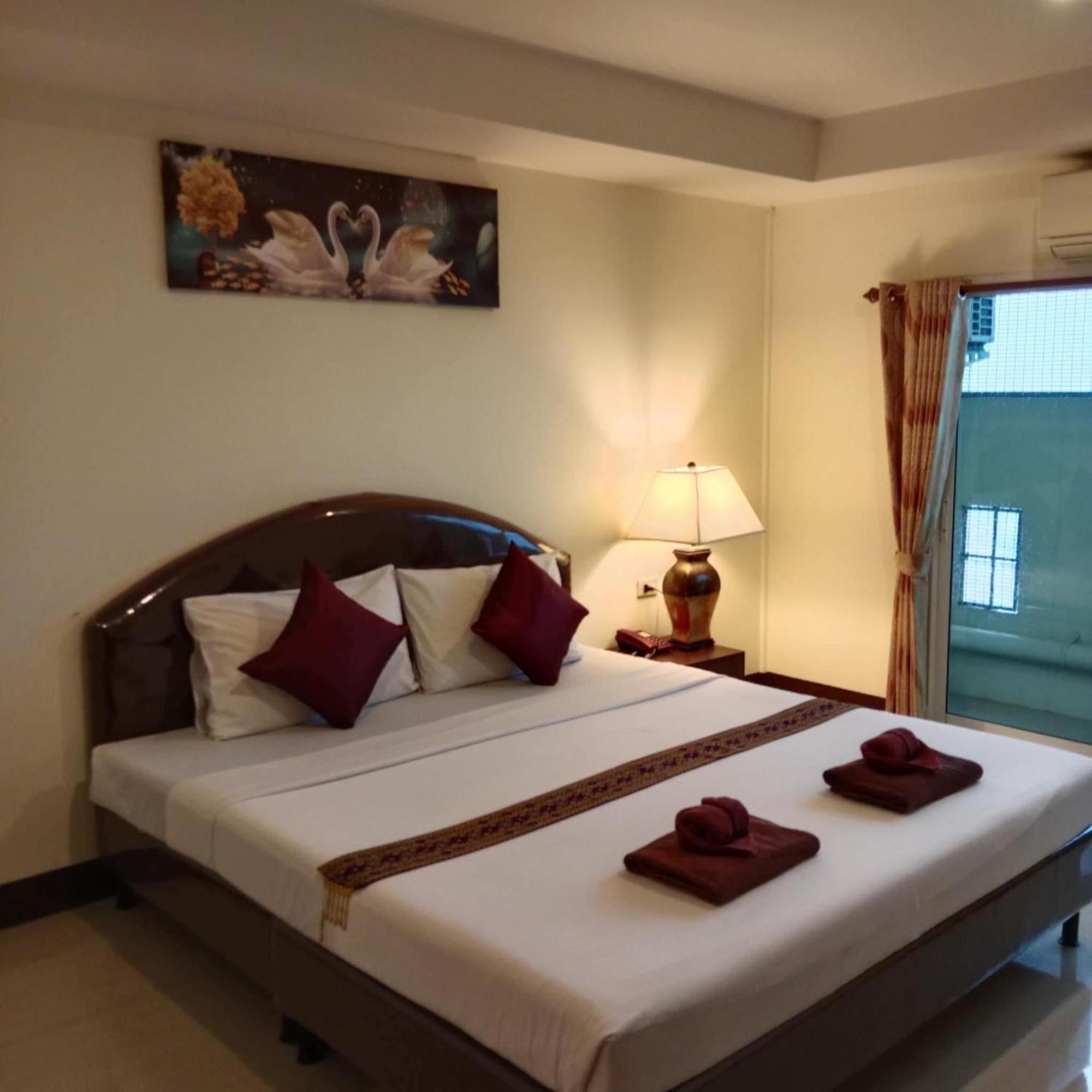 Pearl Place Hotel Хатъяй Экстерьер фото